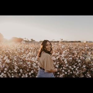 Meet your Posher, Abigail